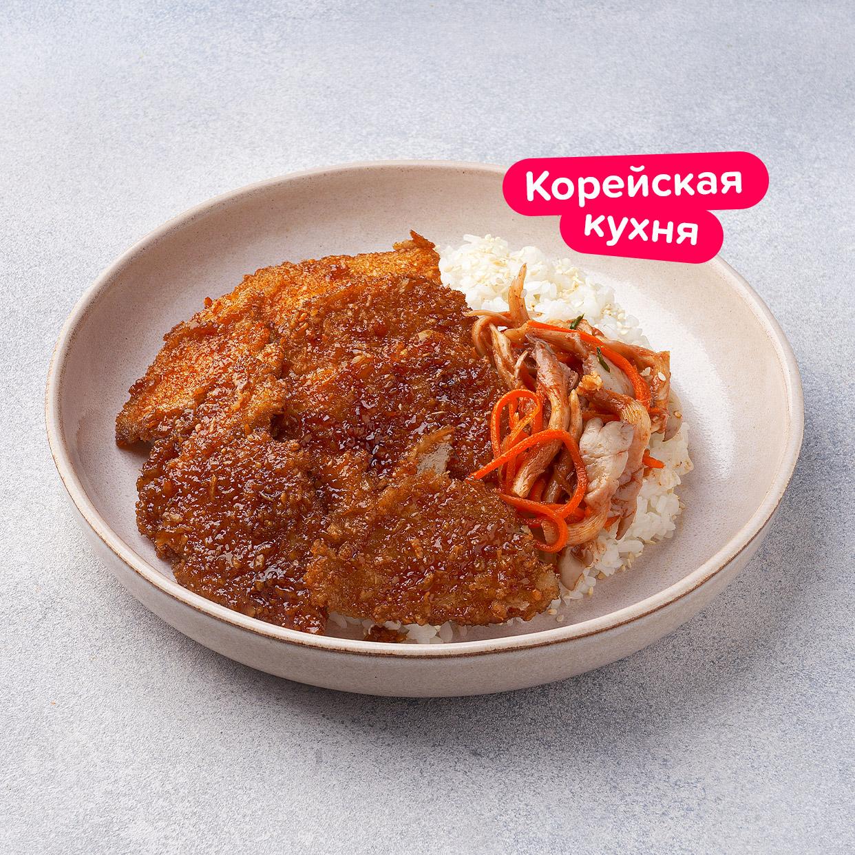 Цыплёнок в кляре с вешенками и рисом