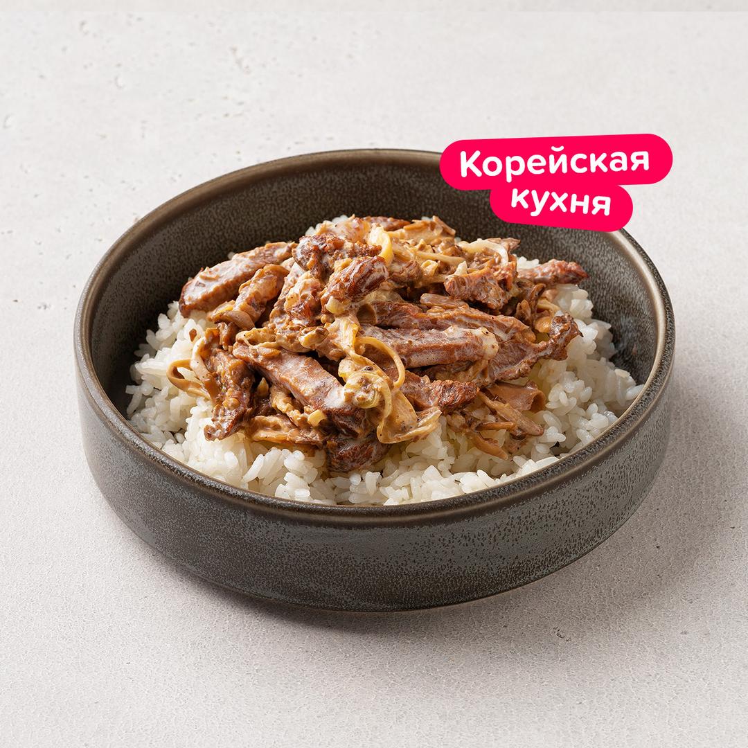 Говядина в сливках с грибами и рисом
